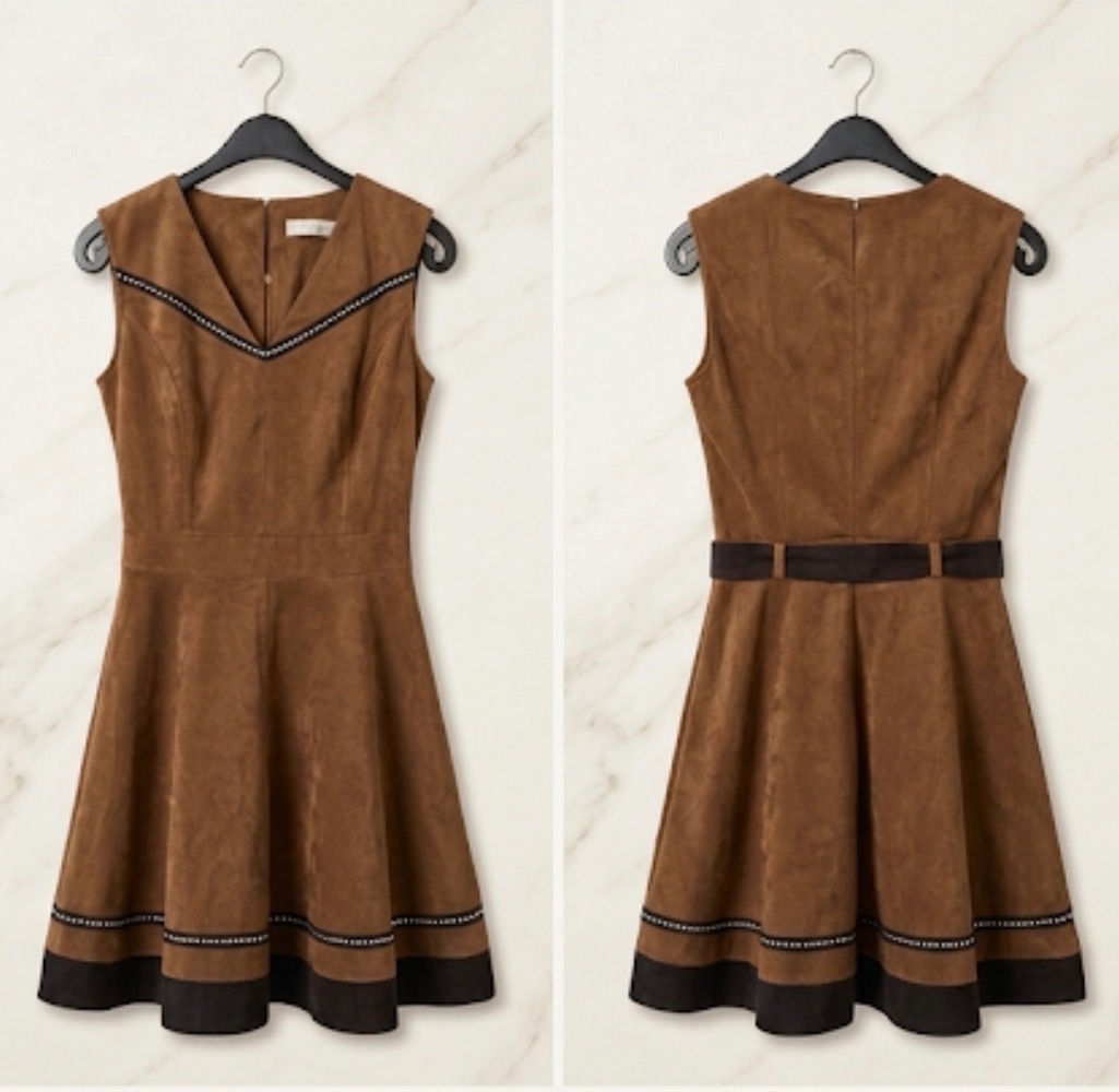 Robe patineuse en suédine marron de la marque Rinascimento