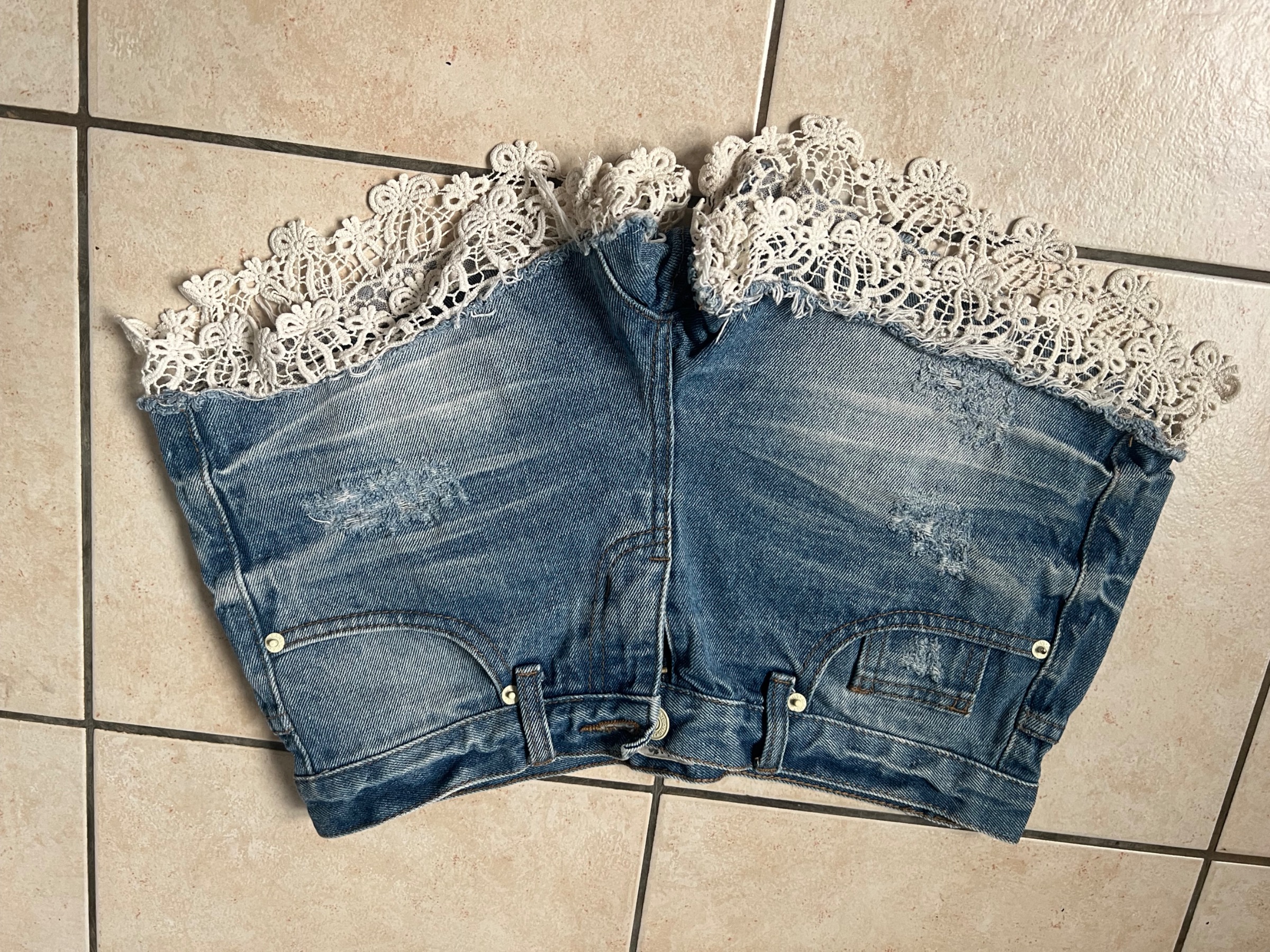 Short Molly brocken