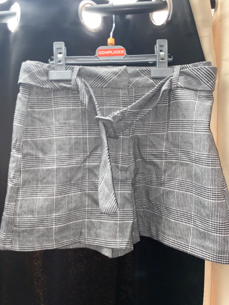 Short à carreaux taille 36