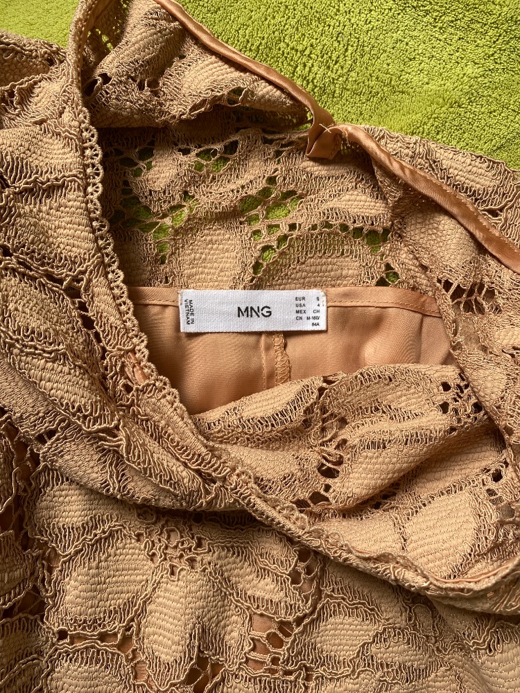 Haut dentelle mango 2