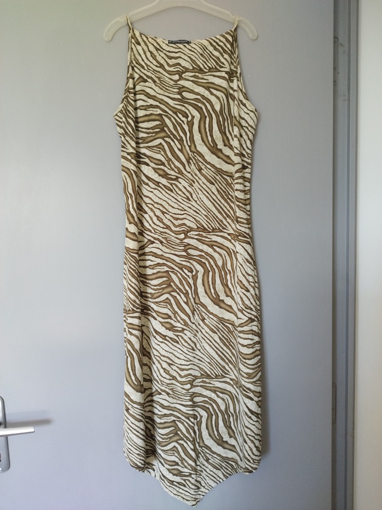 Taille 2 - 90% polyester et 10% spandex